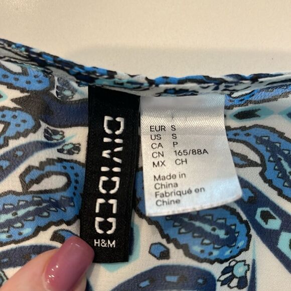 H & M Open Front Blue/White Ruana - Picture 6 of 7